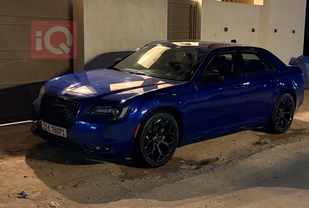 کرایسلەر 300